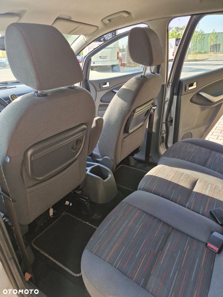 Ford Focus C-Max - 22