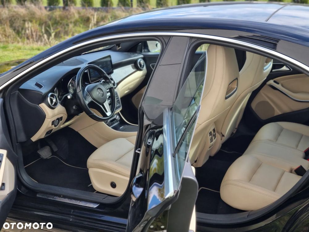 Mercedes-Benz CLA 250 Sport 7G-DCT - 6