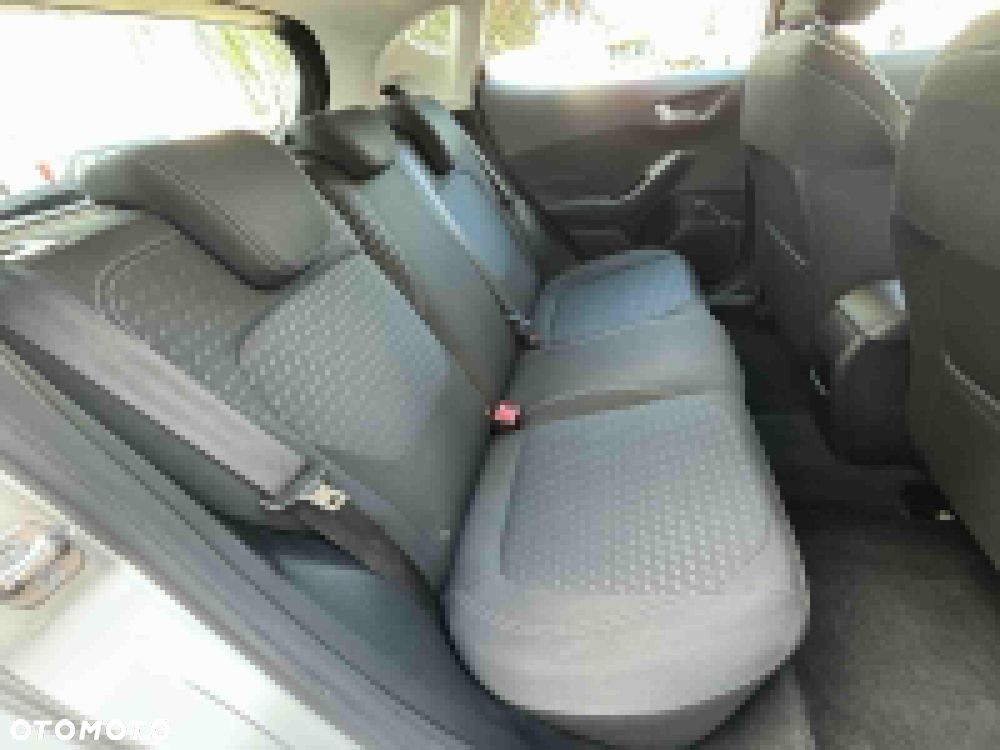 Ford Fiesta 1.1 Titanium - 19