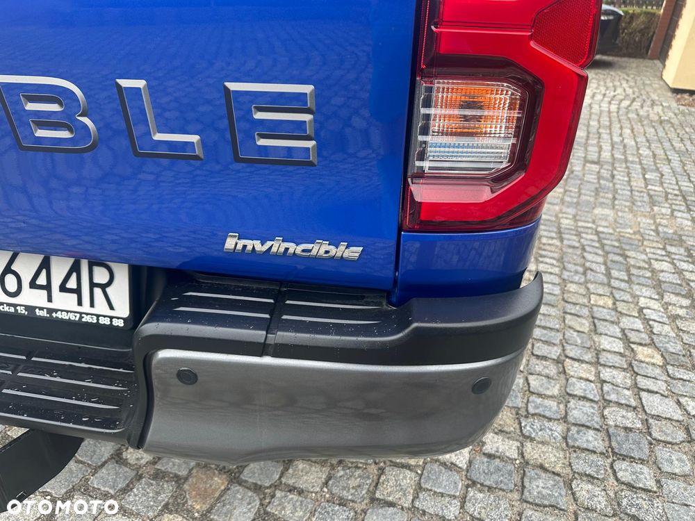 Toyota Hilux 2.8 D-4D Double Cab Invincible Sport 4x4 - 9