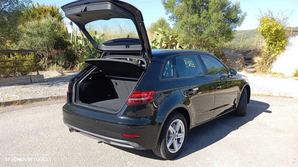 Audi A3 Sportback 30 TDI Design - 17