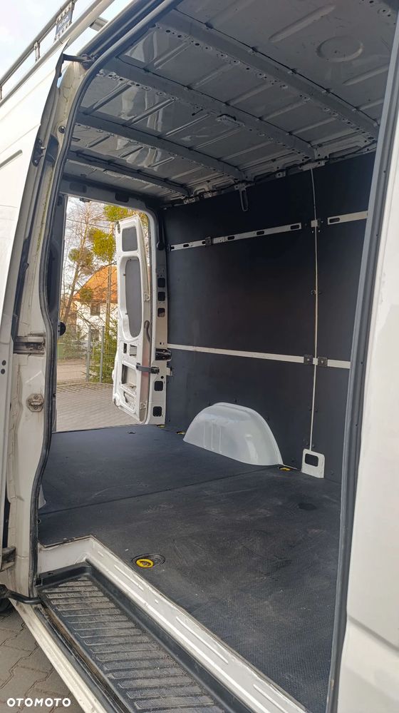 Volkswagen CRAFTER - 19