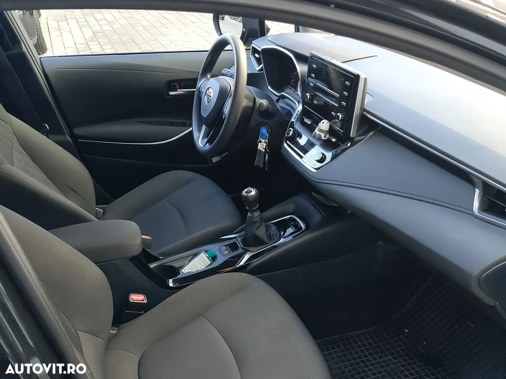 Toyota Corolla Sedan 1.6 Business - 6