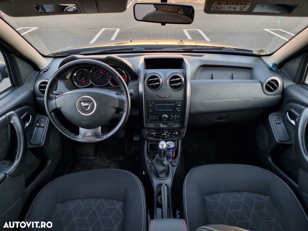 Dacia Duster 1.6 4x2 Laureate - 15