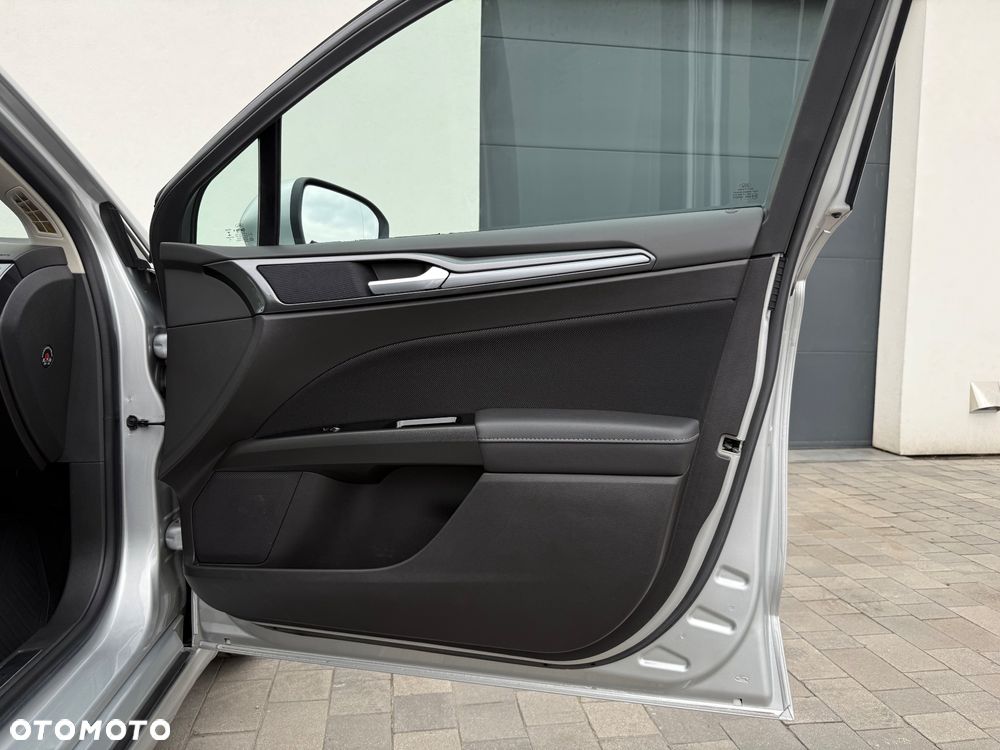 Ford Mondeo 2.0 EcoBlue Business Edition - 32