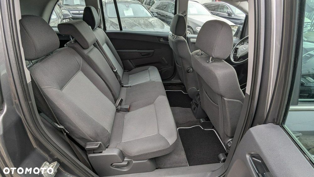 Opel Zafira - 14