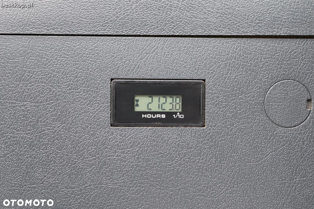 Hyundai HX300AL - 24