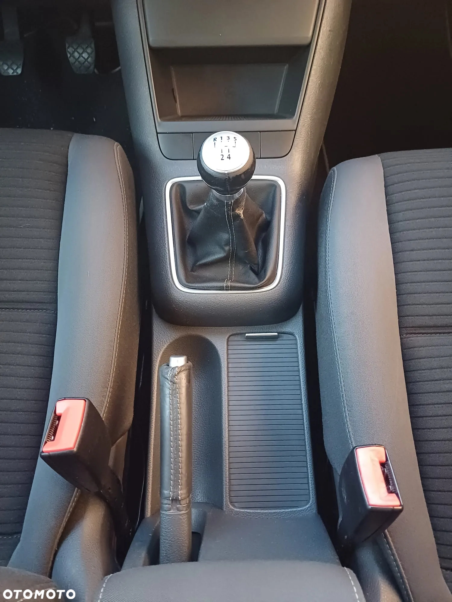 Volkswagen Golf Plus 1.9 TDI DPF Tour - 23