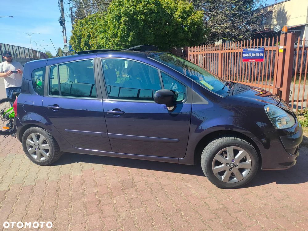 Renault Modus - 11
