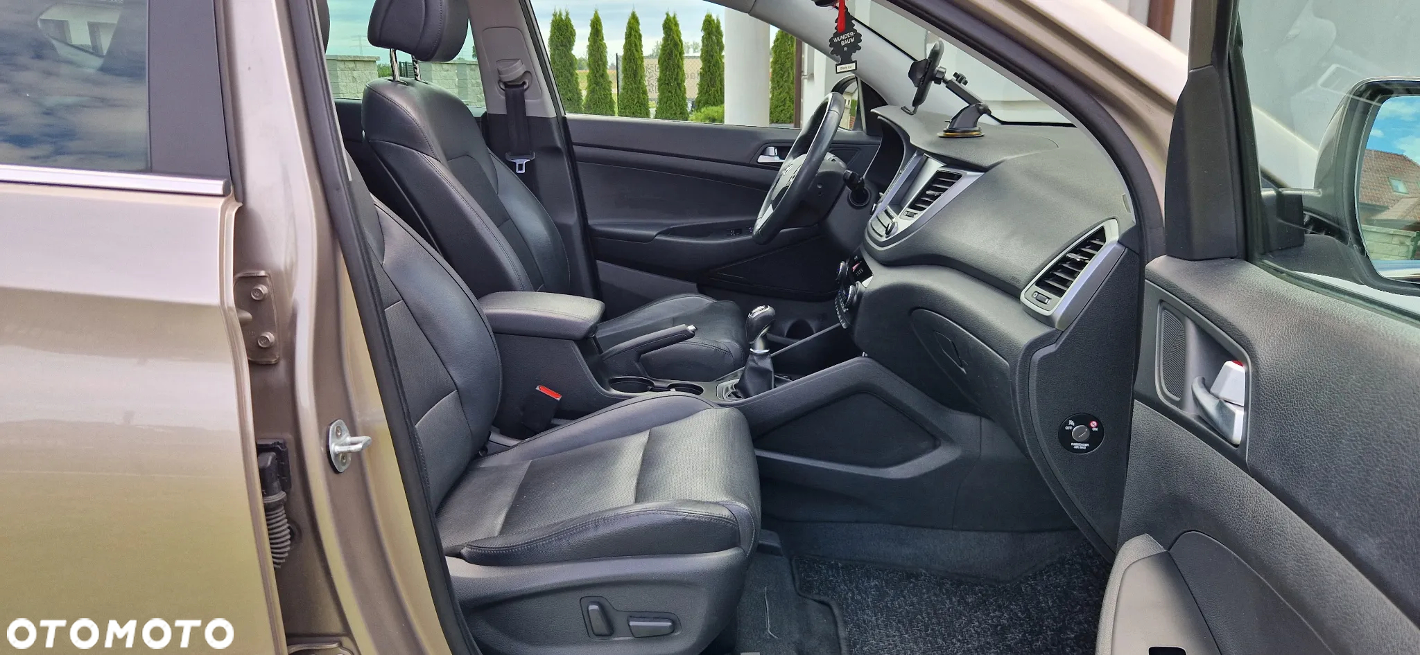 Hyundai Tucson 1.6 Turbo 2WD Navi - 34