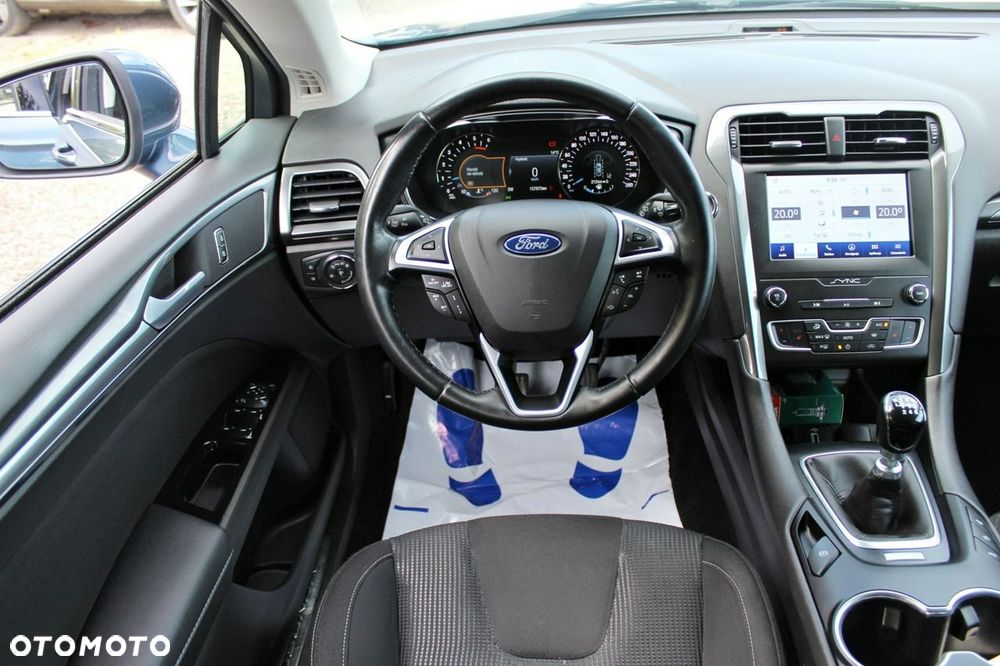 Ford Mondeo - 10