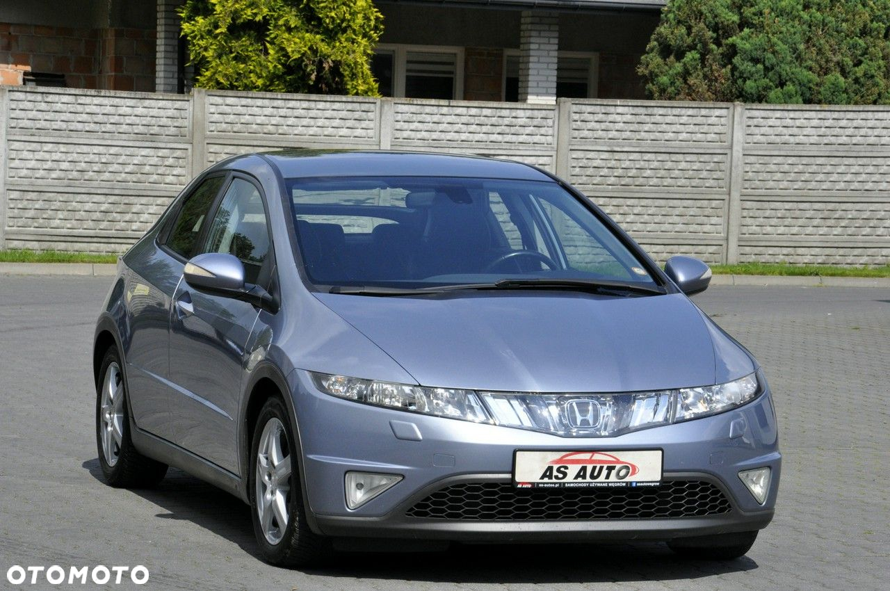Honda Civic 1.8i-VTEC Automatik Sport - 2