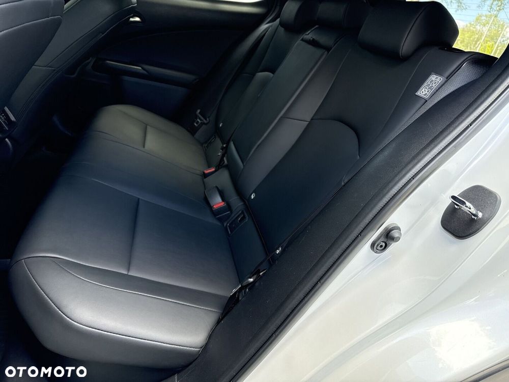 Lexus UX 250h GPF F Impression 2WD - 14