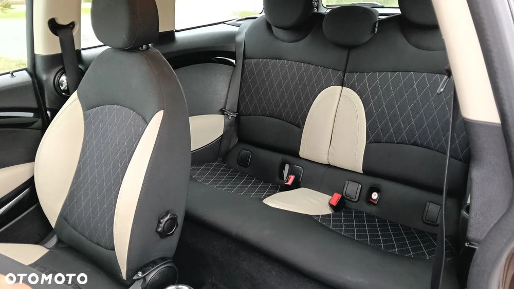 MINI Clubman - 16