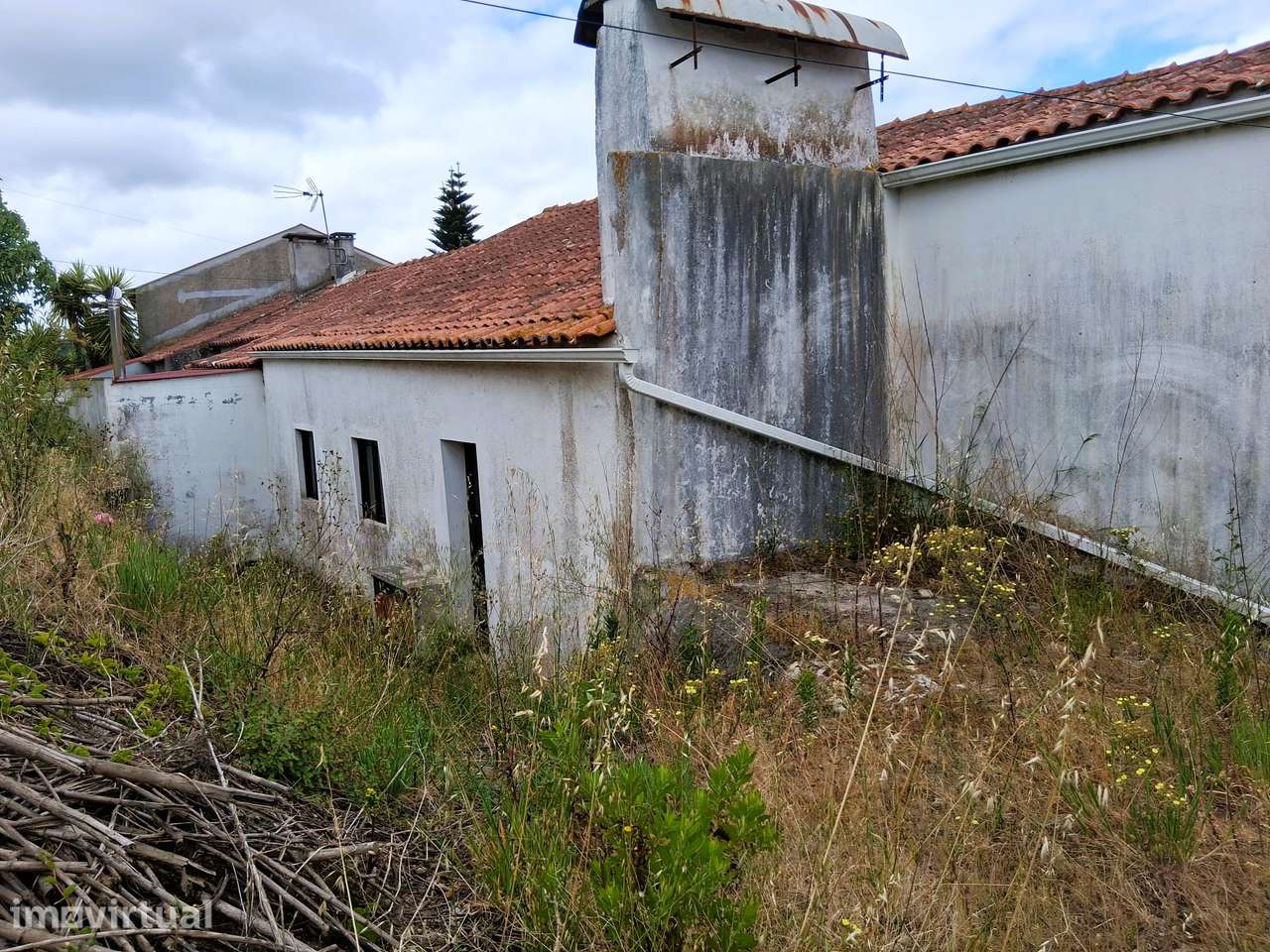 Moradia para Remodelação com Pátio | Carapinheira, Montemor-o-Velho - Grande imagem: 3/17