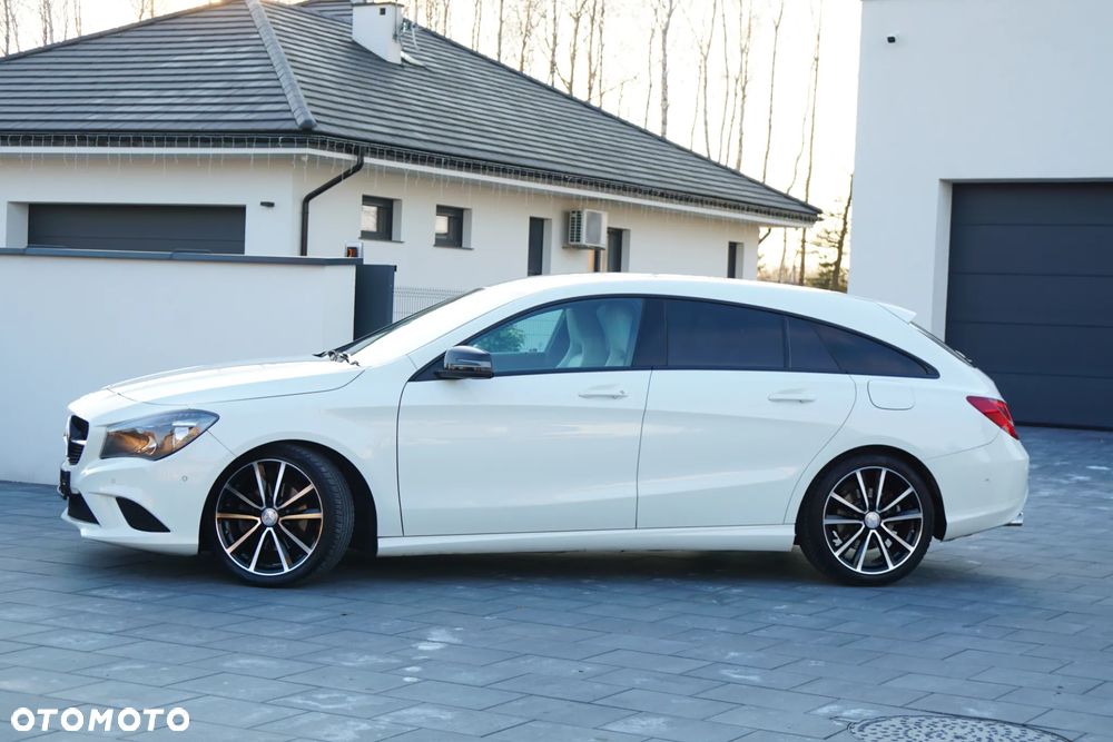Mercedes-Benz CLA 180 7G-DCT UrbanStyle Edition - 9