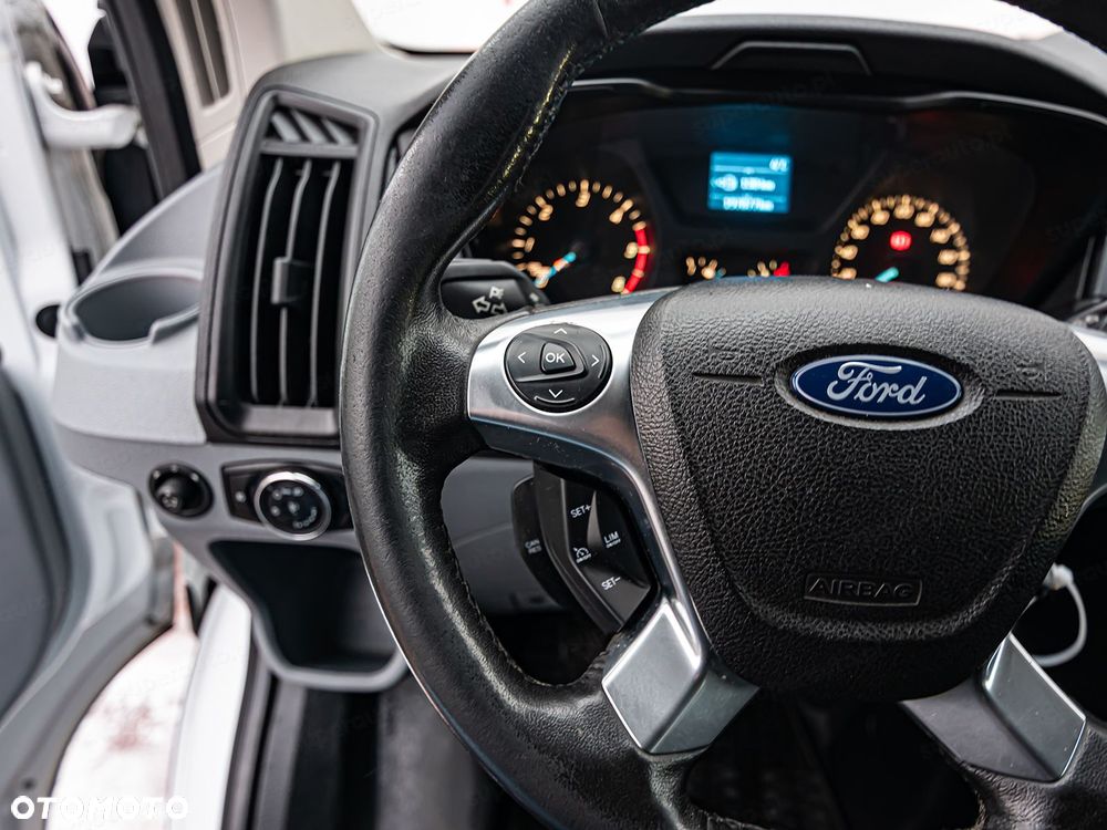 Ford Transit - 18