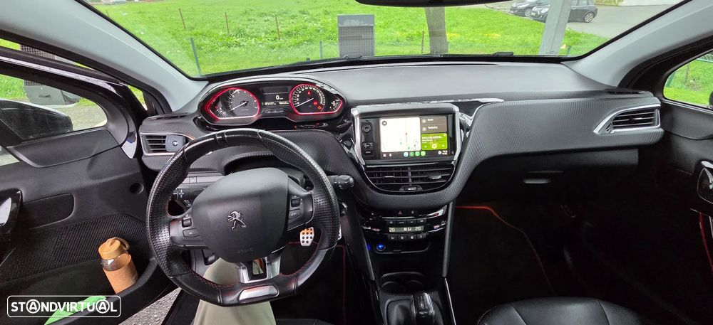 Peugeot 2008 1.2 PureTech GT Line - 7