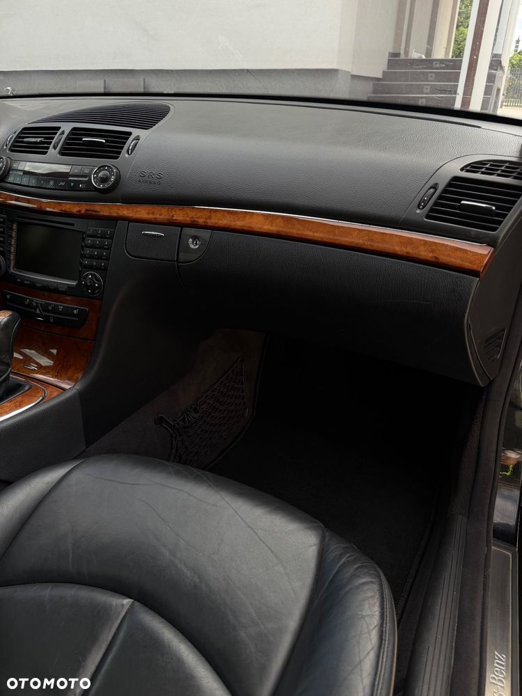 Mercedes-Benz Klasa E 500 Avantgarde - 24