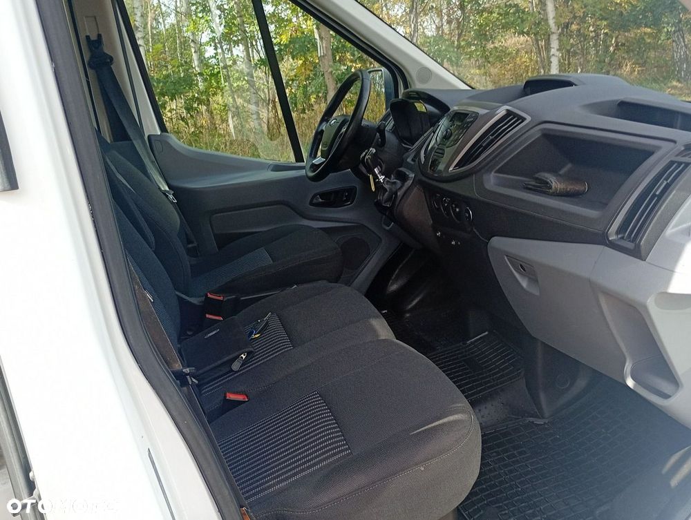 Ford Transit - 18