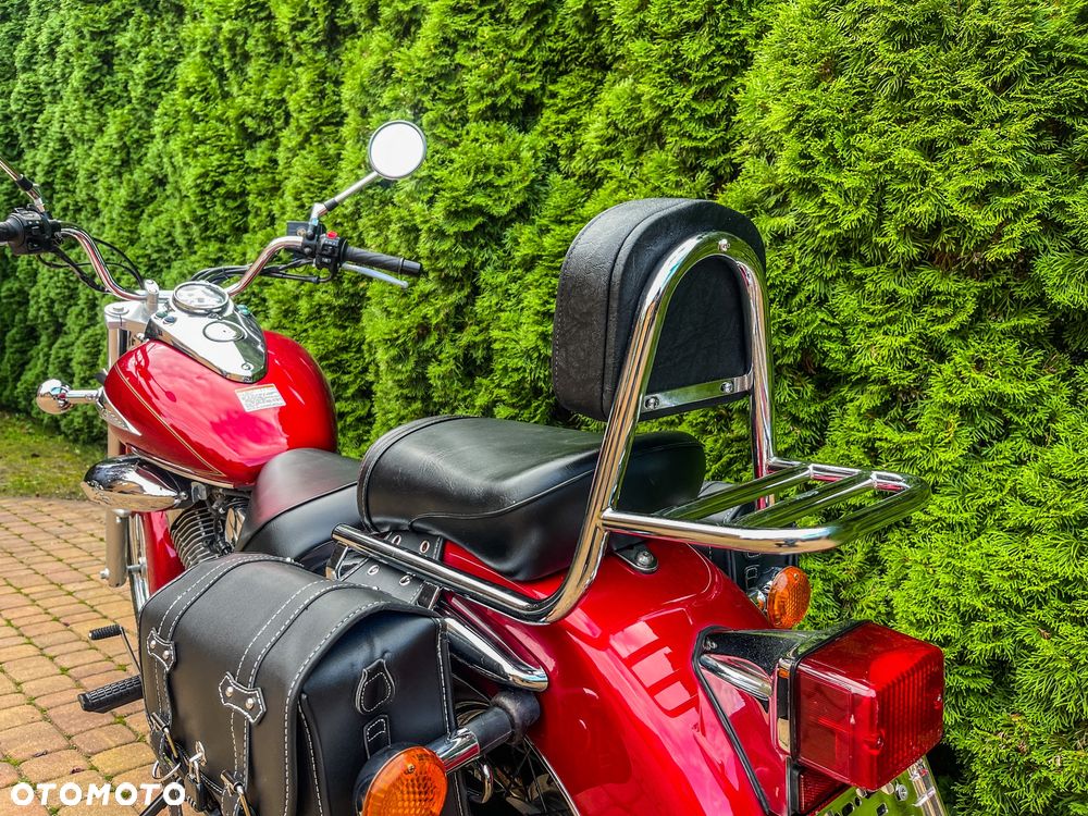 Suzuki Intruder - 17