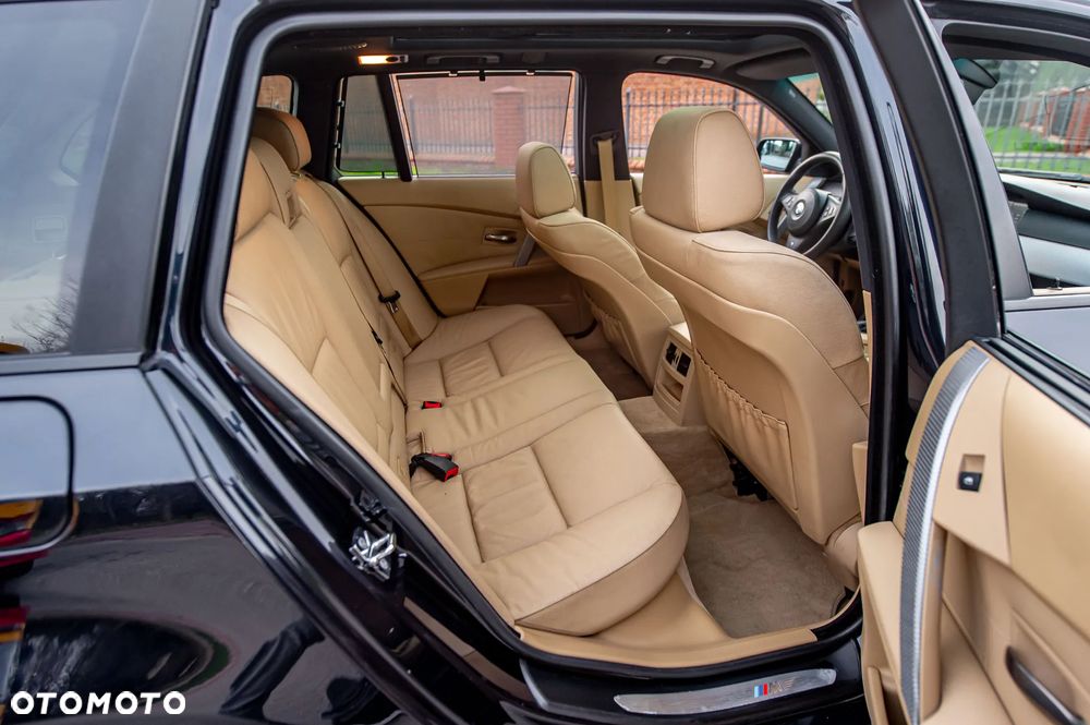 BMW Seria 5 530d - 23