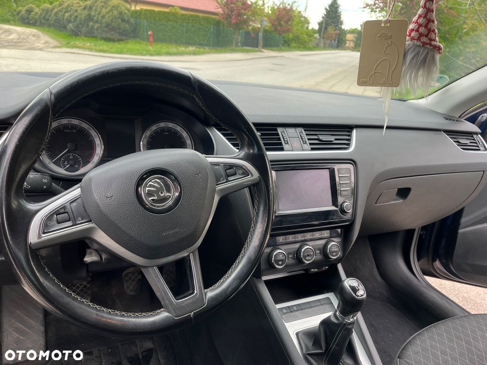 Skoda Octavia 1.6 TDI Edition DSG - 10