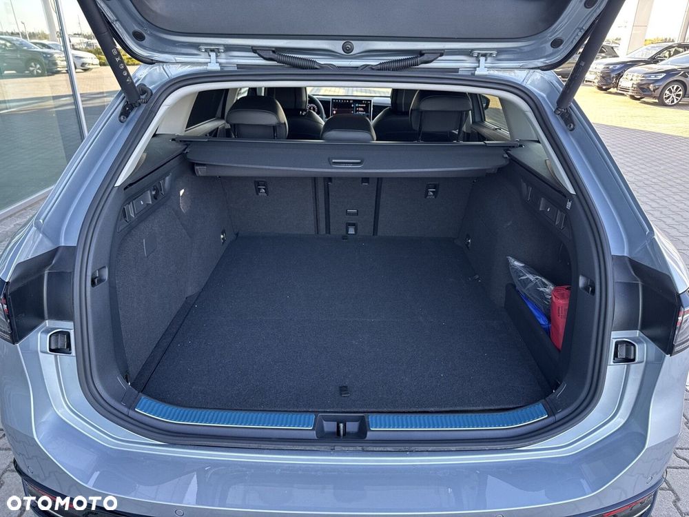 Volkswagen Passat - 18