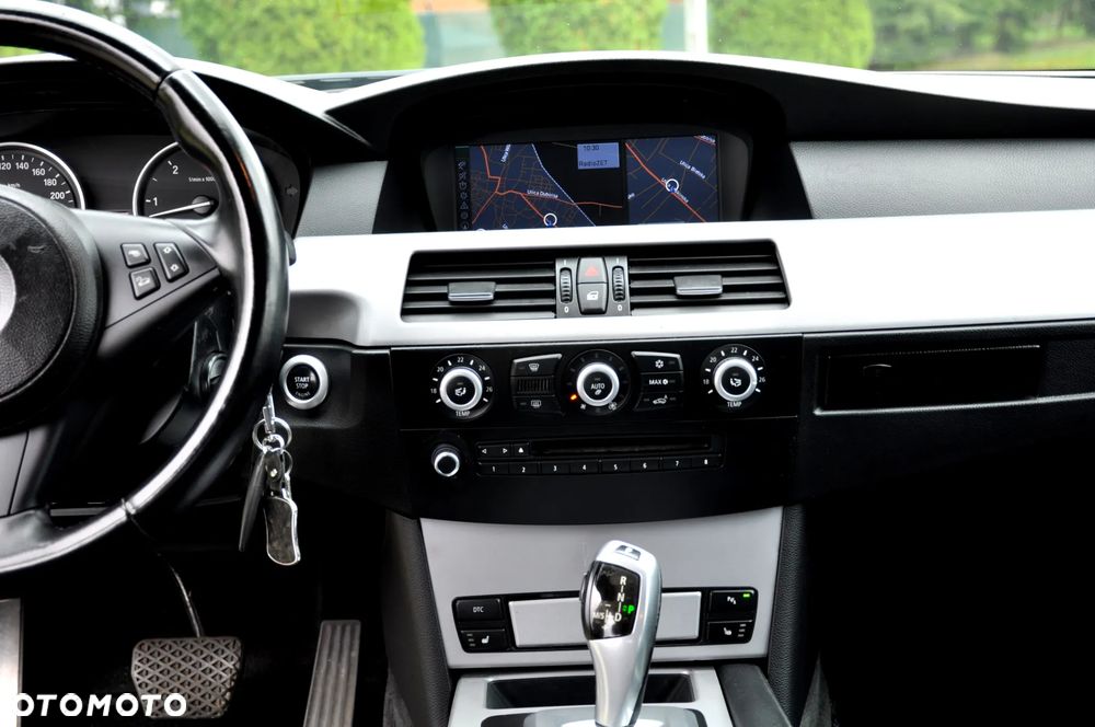 BMW Seria 5 525d xDrive Edition Sport - 23