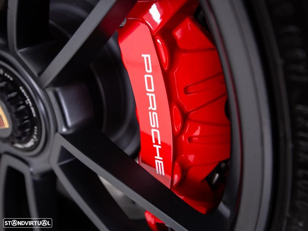 Porsche 911 (992) Carrera 4 GTS PDK - 19
