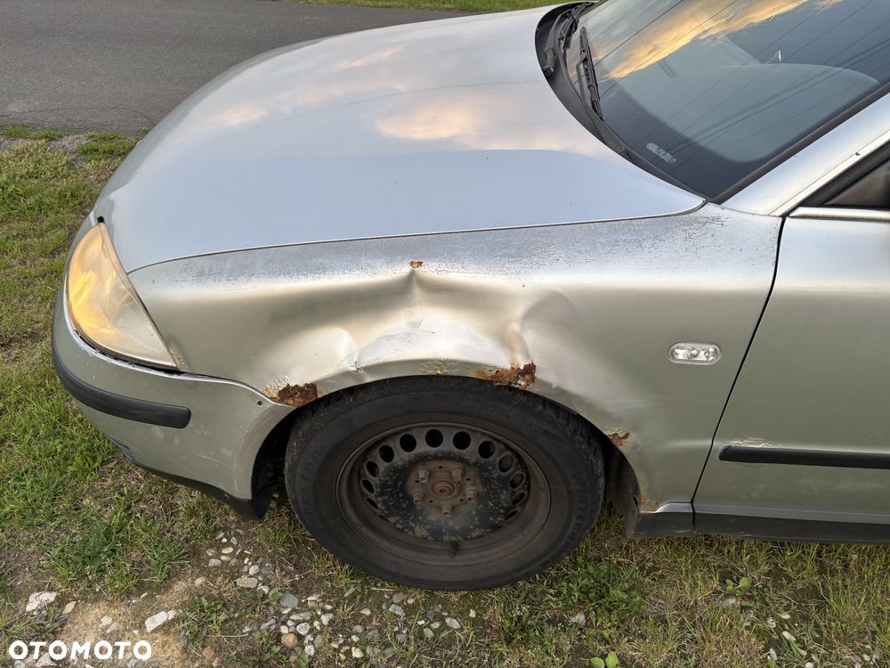 Volkswagen Passat 1.9 TDI Comfortline - 2