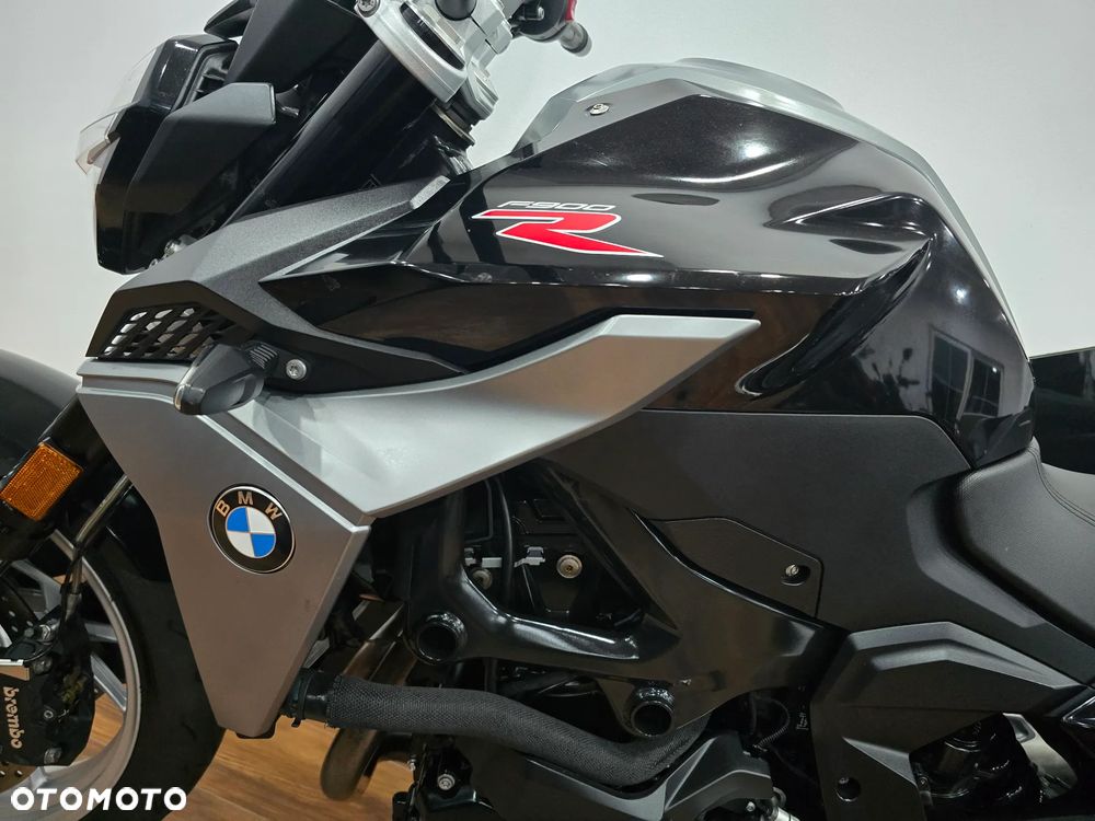 BMW F - 15