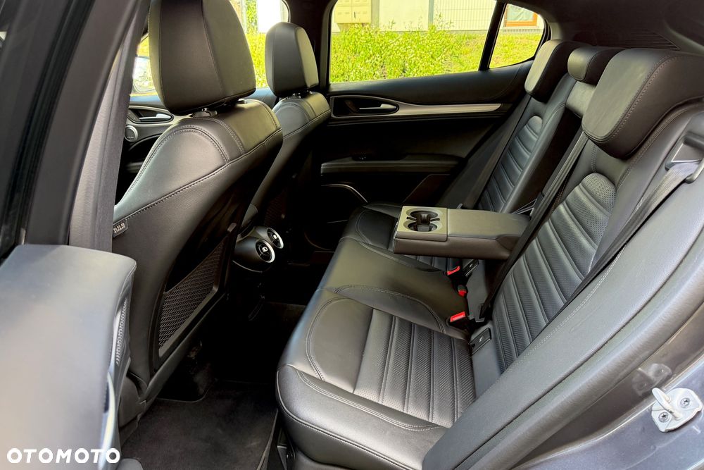 Alfa Romeo Stelvio 2.0 Turbo Veloce Q4 - 15