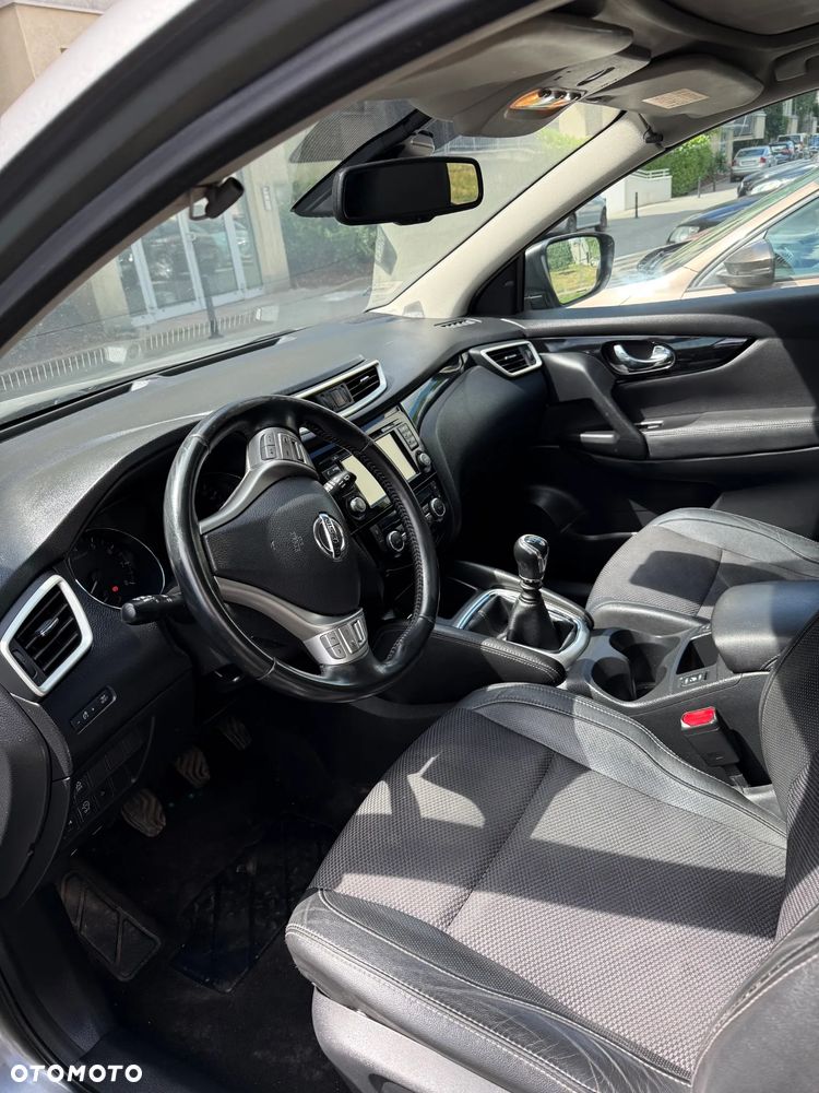 Nissan Qashqai - 1