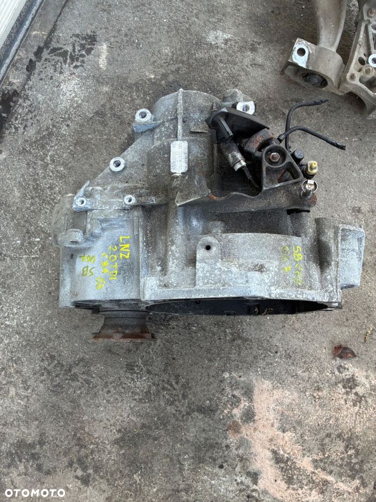 VW LNZ 2.0TDI CBA 287KM TYŚ SKRZYNIA BIEGÓW 6 BIEGÓW MANUAL - 1
