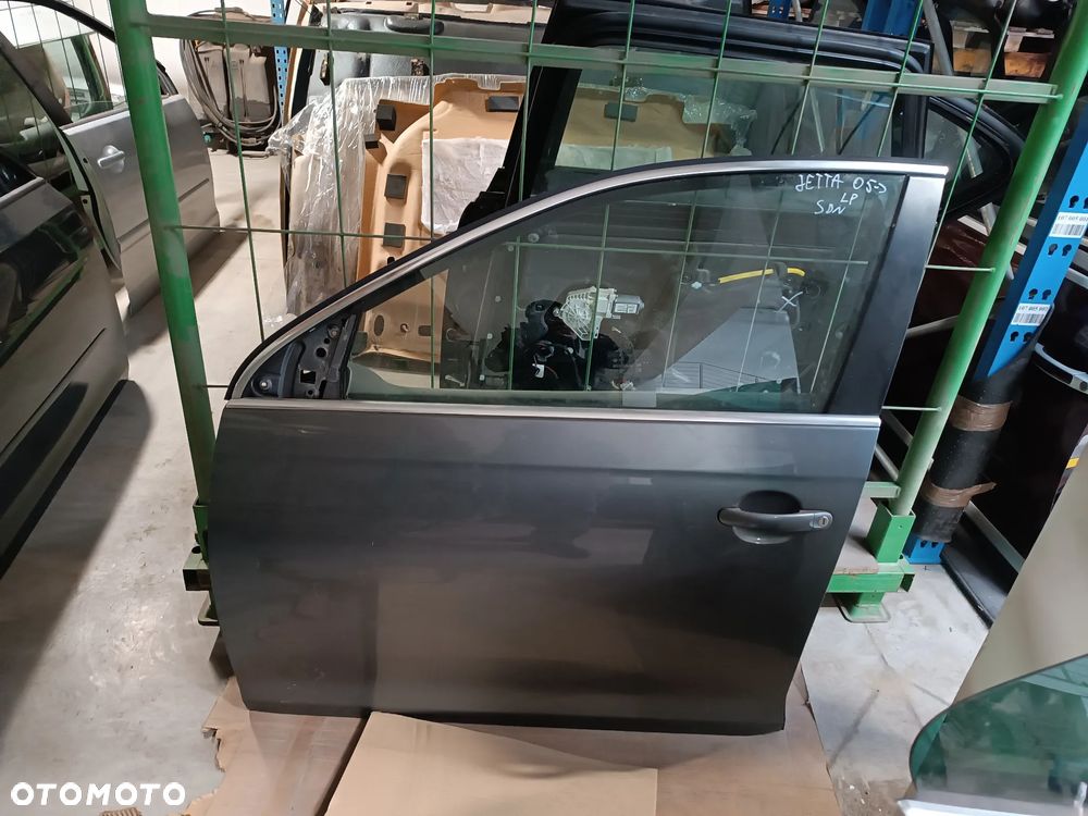 VW Jetta 04-10 drzwi przednie lewe  golf 5 6 kombi - 1