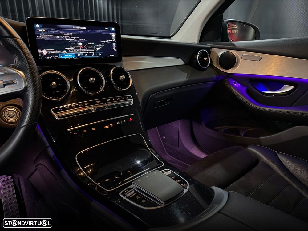 Mercedes-Benz GLC 300 de 4Matic 9G-TRONIC AMG Line — fotografia 18