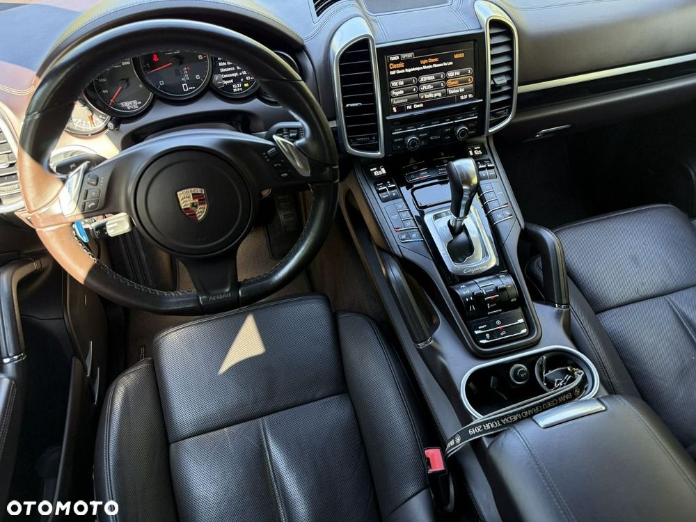 Porsche Cayenne Diesel Platinum Edition - 27