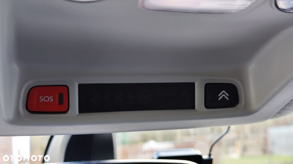 Citroën C4 Cactus 1.2 PureTech Shine S&S EAT6 - 22
