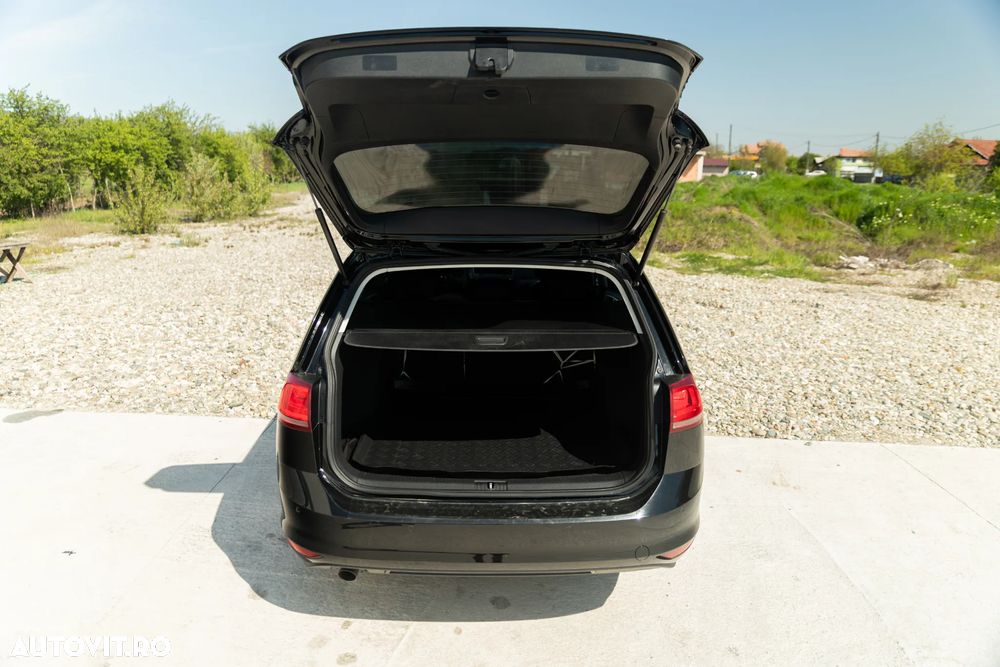 Volkswagen Golf 1.6 TDI DSG BMT Comfortline - 18