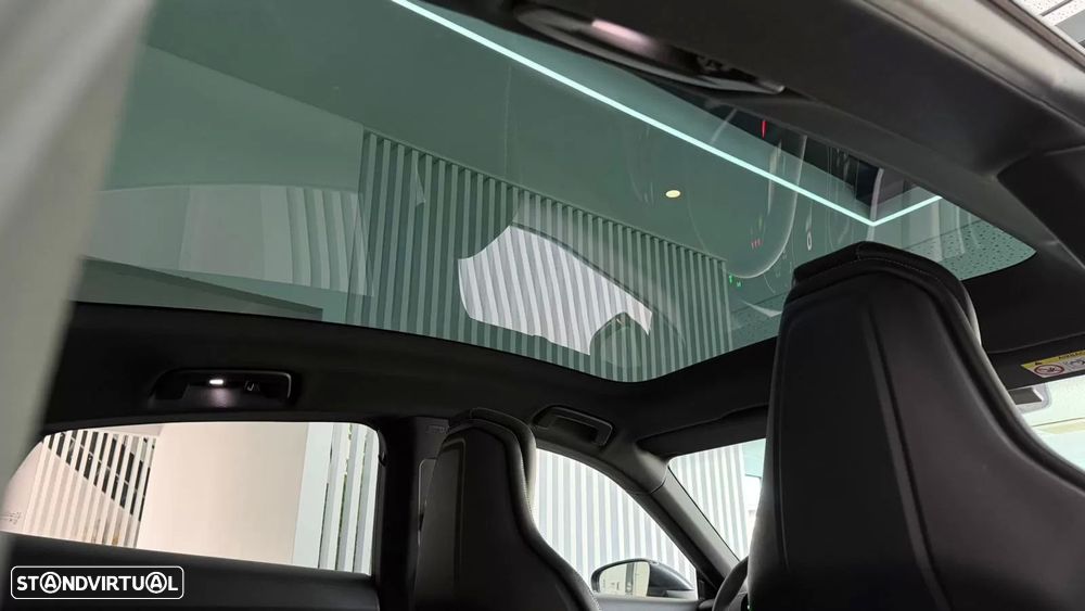 Porsche Taycan Standard - 42