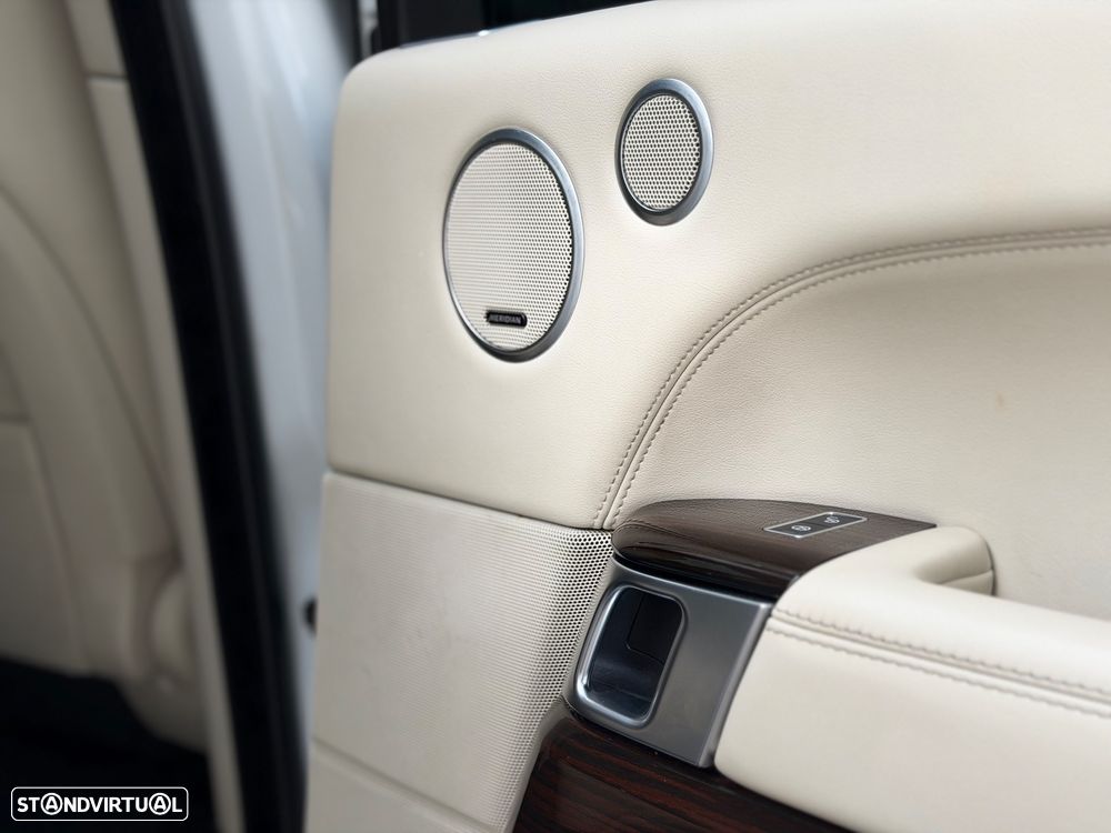 Land Rover Range Rover 3.0 TDV6 Autobiography - 31