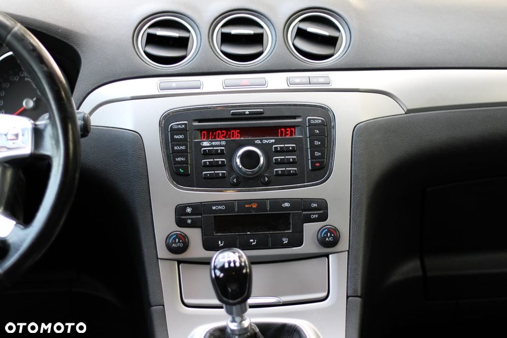 Ford S-Max 2.0 TDCi Titanium - 17