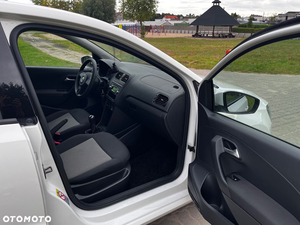 Volkswagen Polo 1.2 12V Comfortline - 26