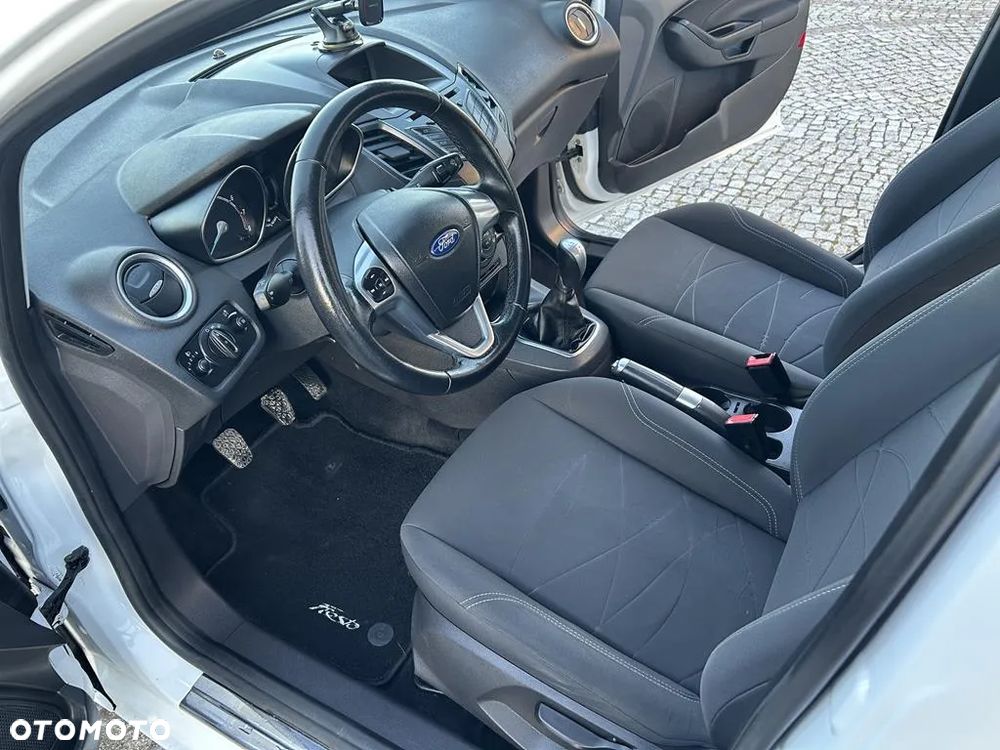 Ford Fiesta - 37
