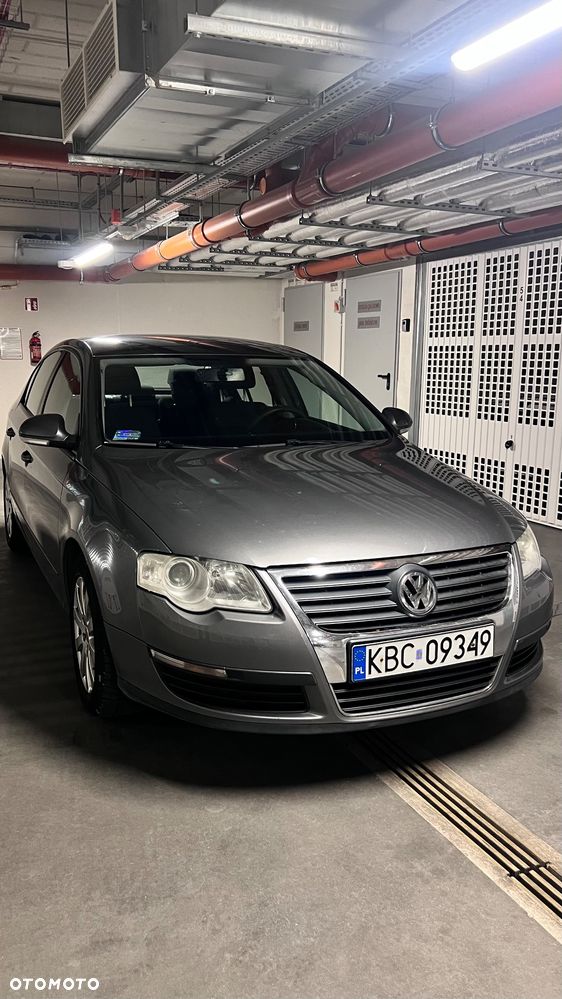 Volkswagen Passat - 3