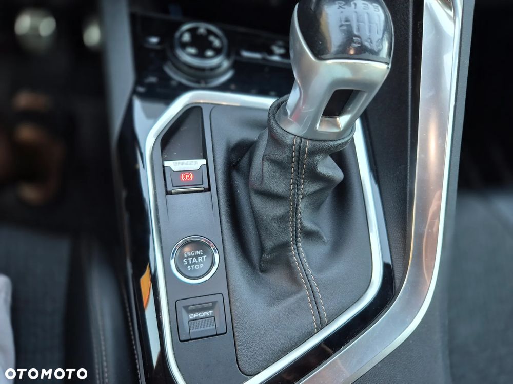 Peugeot 3008 1.5 BlueHDi GT S&S - 5