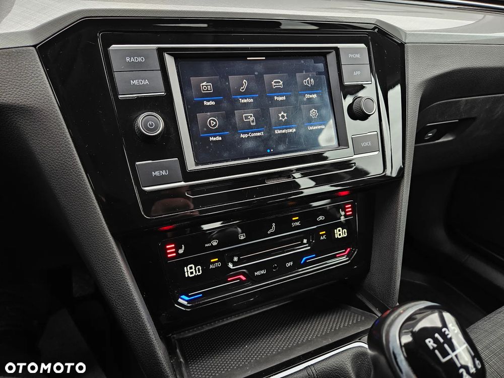 Volkswagen Passat 2.0 TDI EVO Business - 12