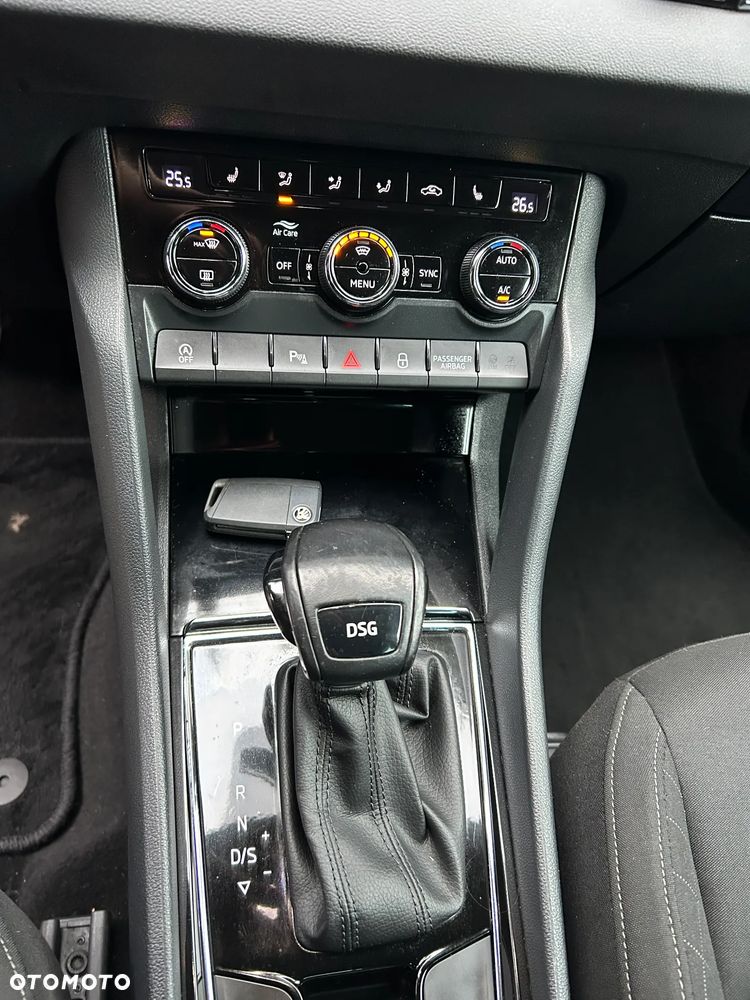 Skoda Karoq 1.6 TDI SCR DSG Style - 11