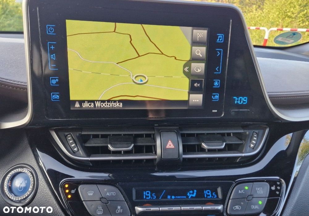 Toyota C-HR 1.8 Hybrid Prestige - 22